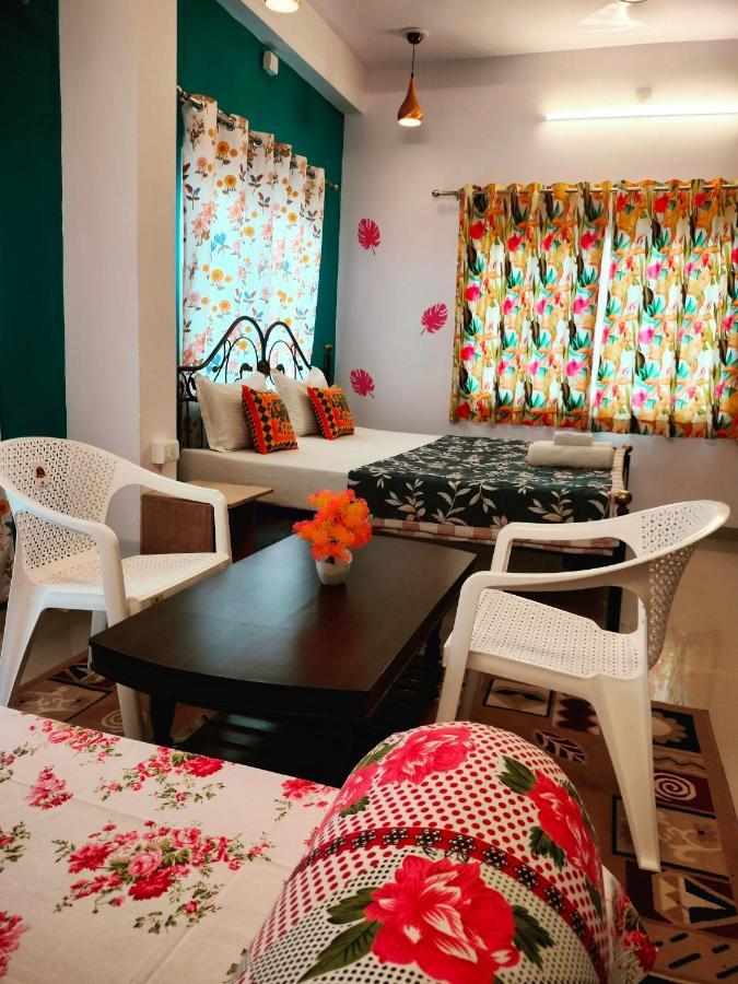 Krishna Stay Guest House Ουνταϊπούρ Δωμάτιο φωτογραφία