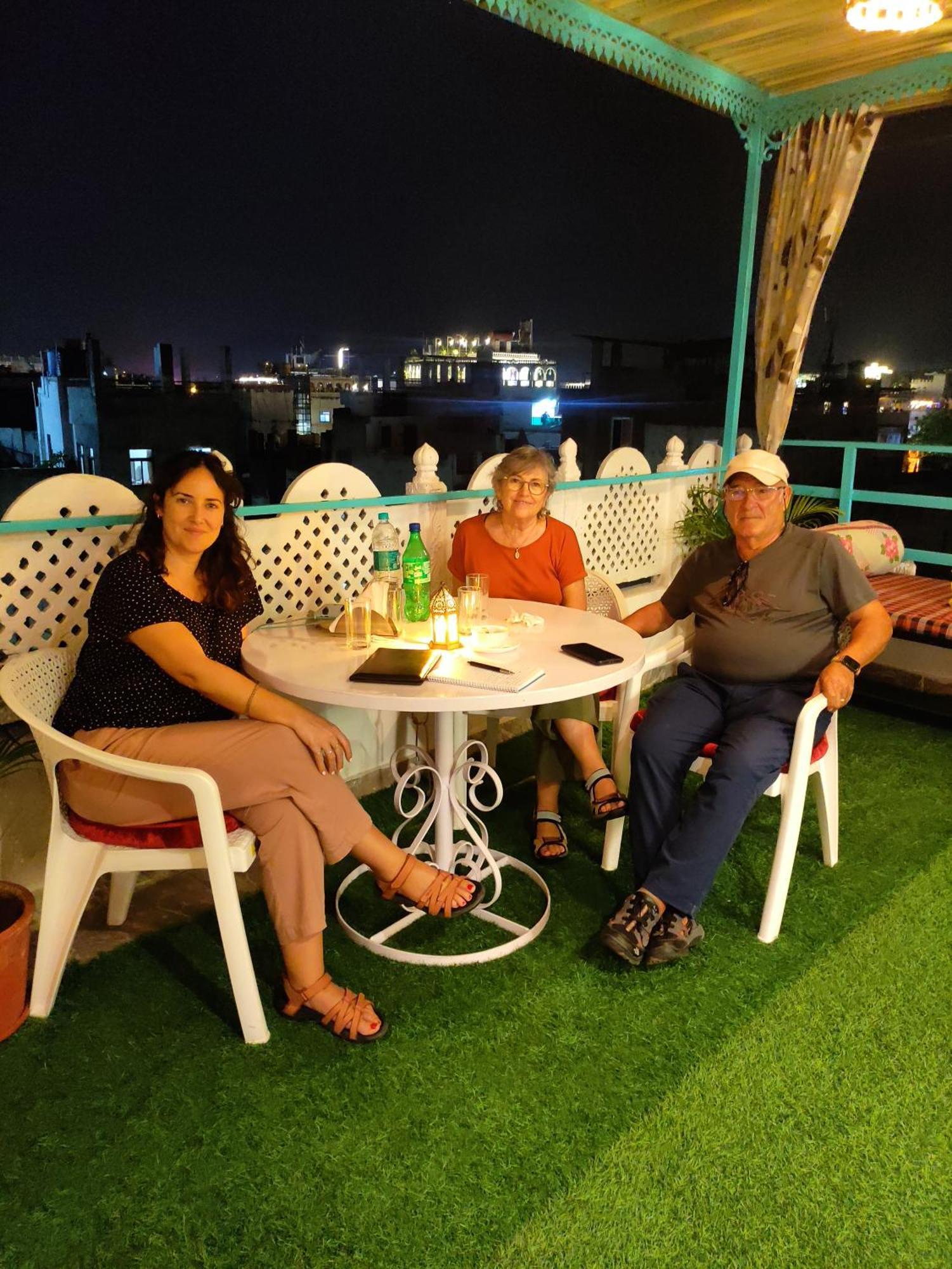 Krishna Stay Guest House Ουνταϊπούρ Εξωτερικό φωτογραφία