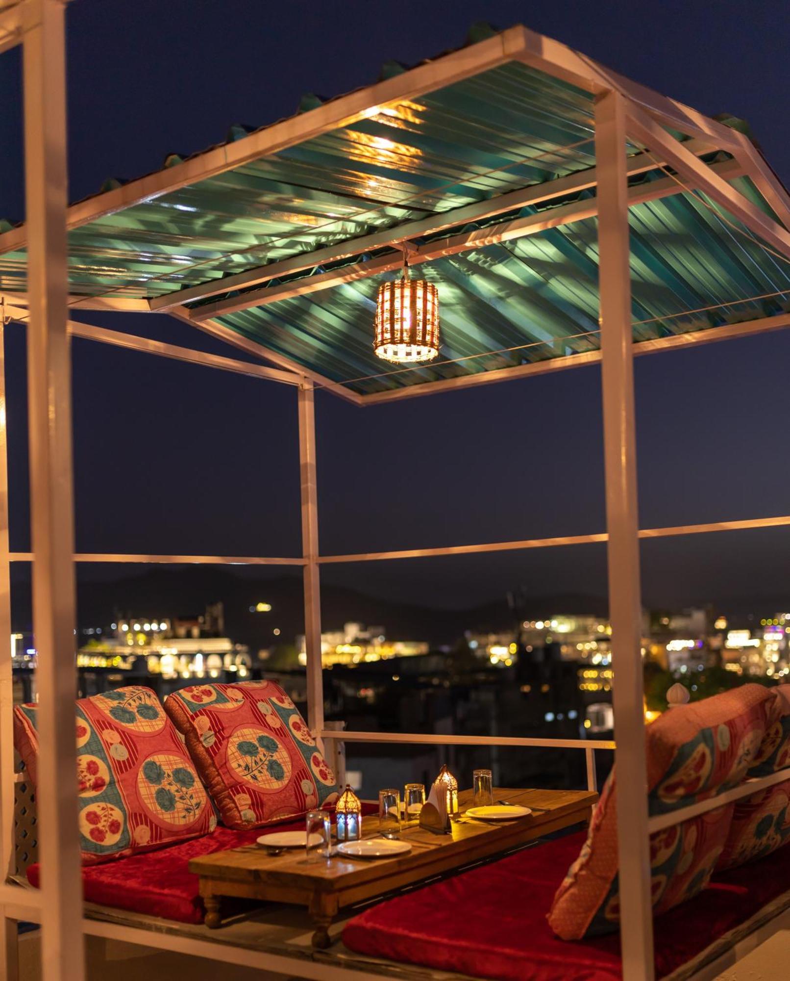 Krishna Stay Guest House Ουνταϊπούρ Εξωτερικό φωτογραφία