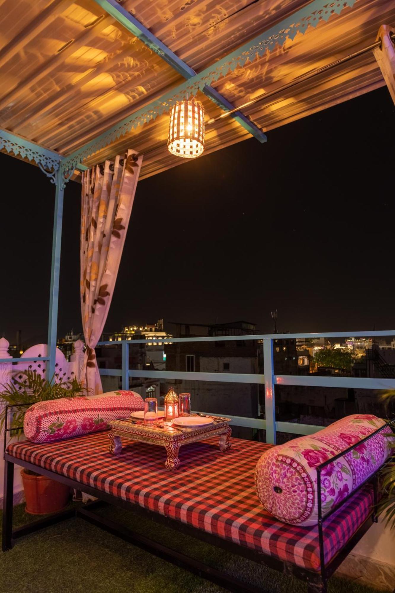 Krishna Stay Guest House Ουνταϊπούρ Εξωτερικό φωτογραφία