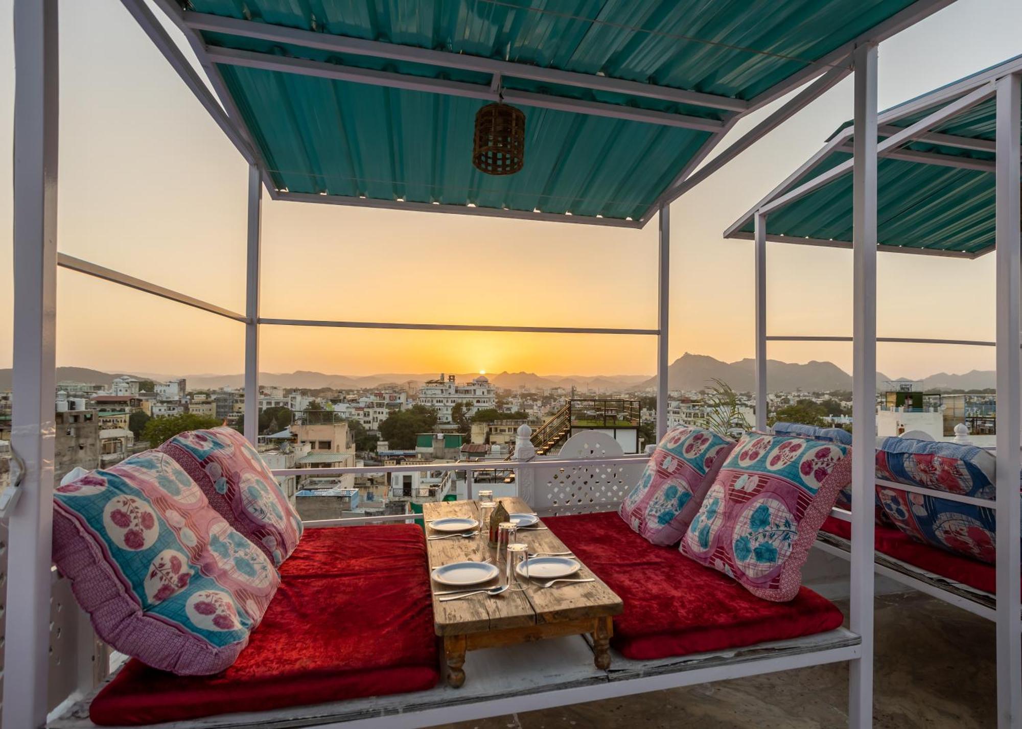 Krishna Stay Guest House Ουνταϊπούρ Εξωτερικό φωτογραφία